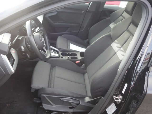 Audi A3 30 TFSI S-Tronic Sedan