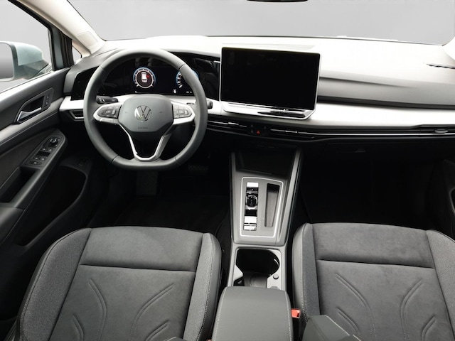 Volkswagen Golf 1.5 TSI DSG Life Variant