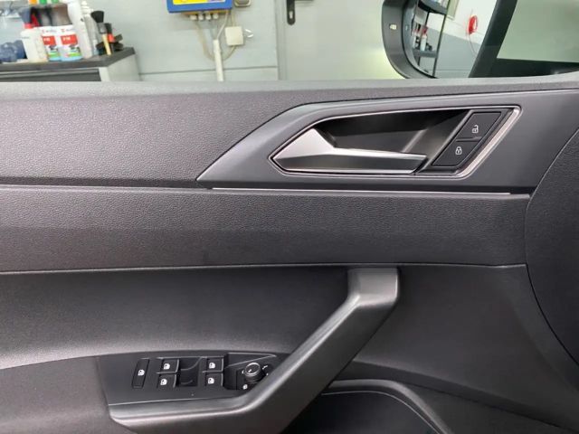 Volkswagen Taigo 1.5 TSI DSG R-Line