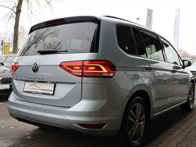 Volkswagen Touran 1.5 TSI Comfortline