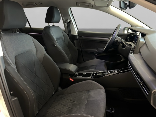 Volkswagen Golf 2.0 TDI DSG Golf VIII Variant