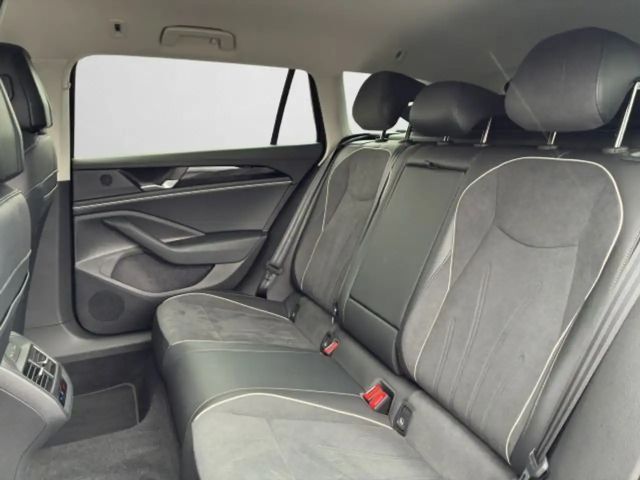 Volkswagen Passat 1.5 TSI Business DSG Variant