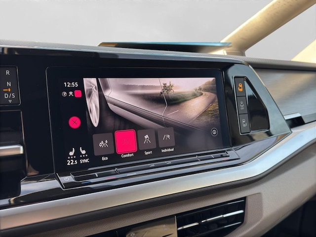 Volkswagen Multivan Lang Style T7