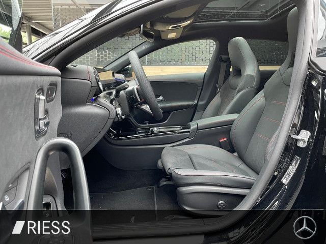 Mercedes-Benz CLA 180 AMG Line Shooting Brake