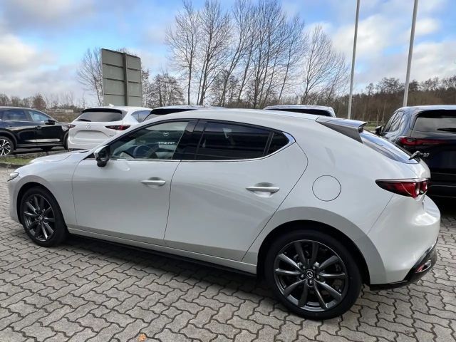 Mazda 3 Exclusive-line SkyActiv