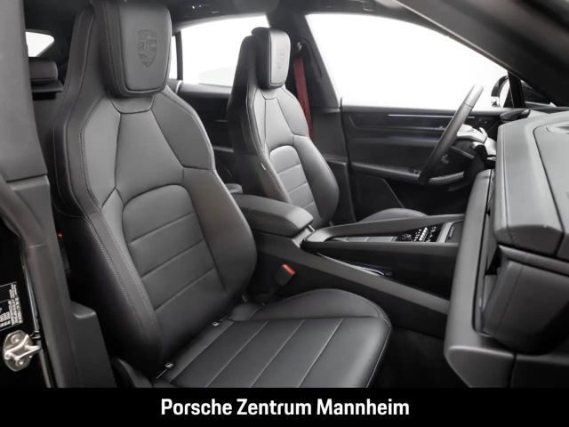Porsche Macan 4