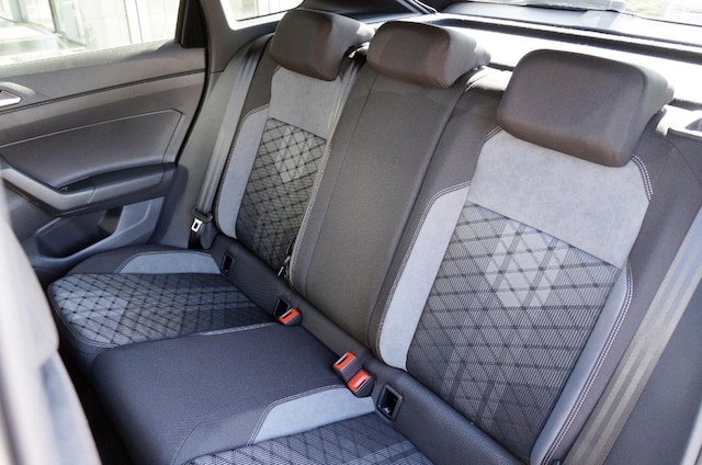 Volkswagen Taigo 1.5 TSI DSG R-Line