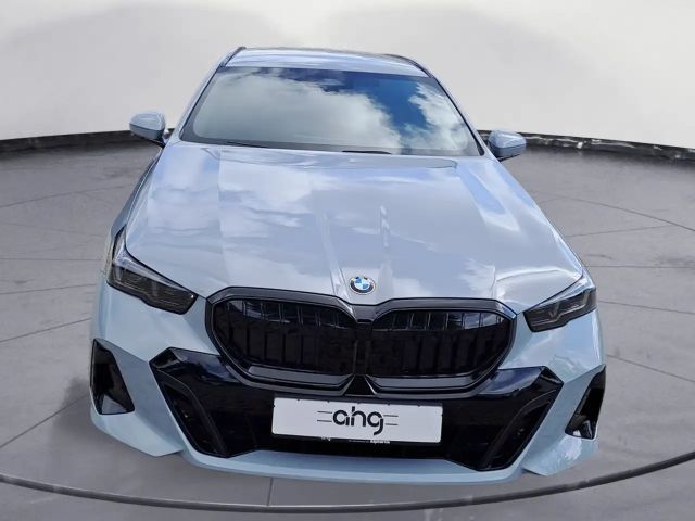 BMW 520 520d M-Sport Touring xDrive