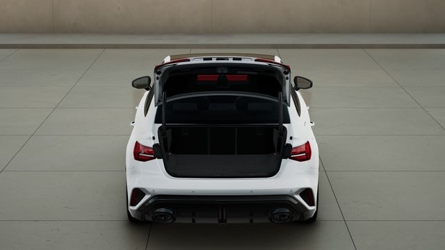 Audi RS3 Quattro S-Tronic Sedan