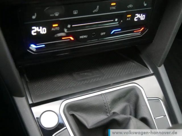 Volkswagen Passat 1.5 TSI Business Variant