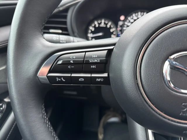 Mazda 3 Exclusive-line SkyActiv