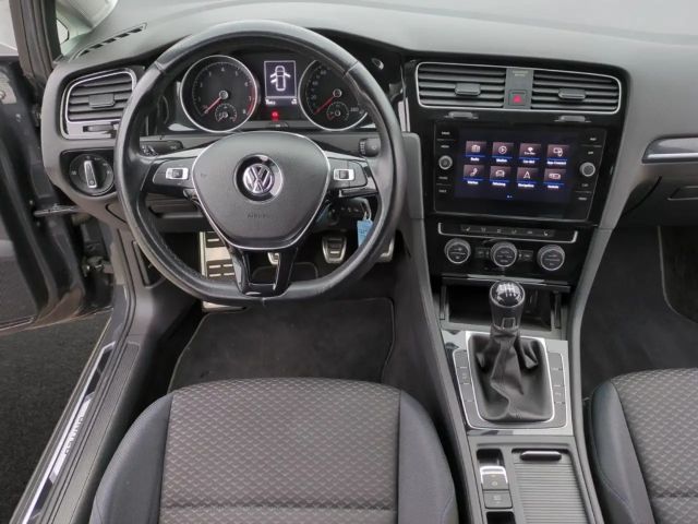 Volkswagen Golf 1.0 TSI Golf VII Variant