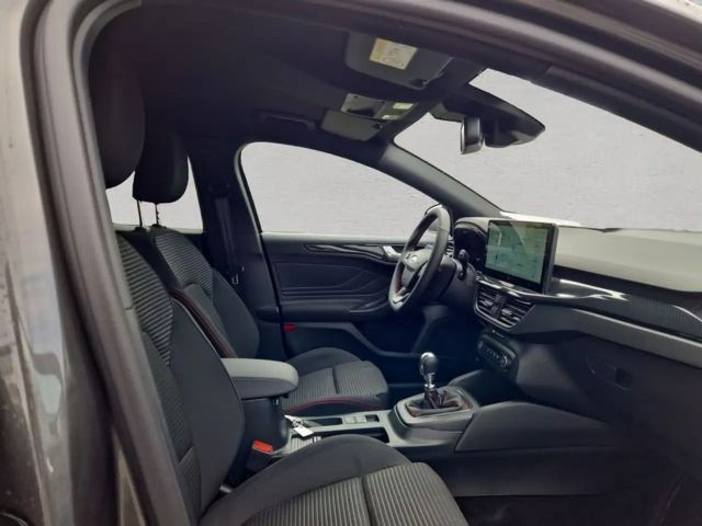 Ford Focus EcoBoost ST Line