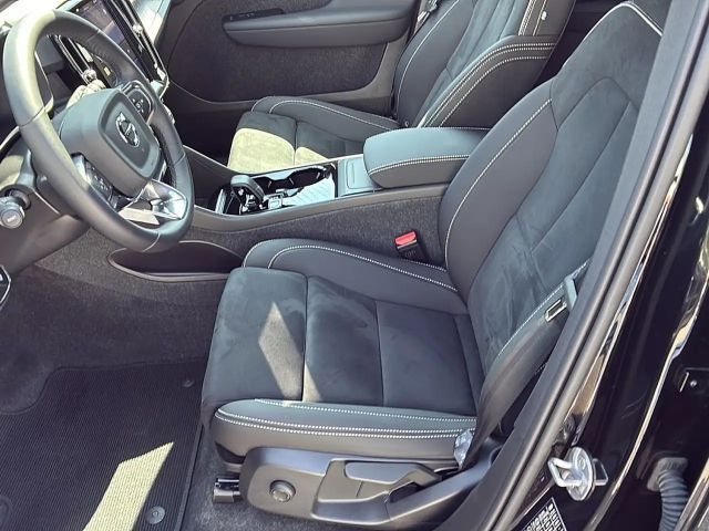 Volvo XC40 Plus Recharge