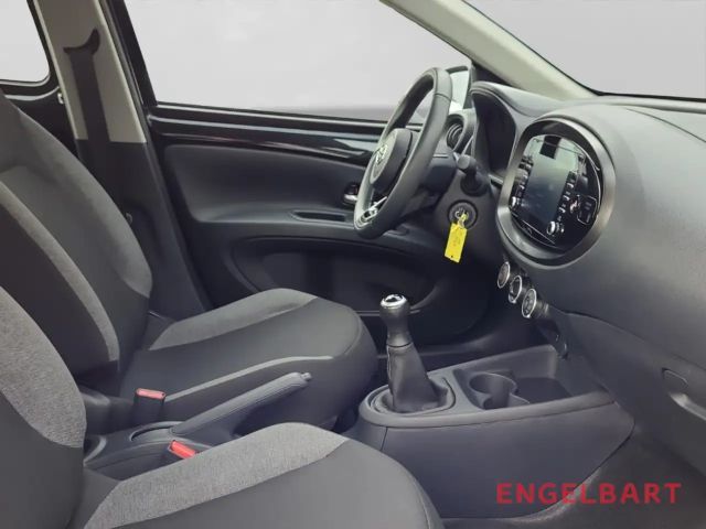 Toyota Aygo X Hatchback Play X-play