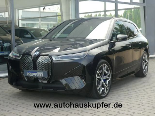 BMW iX xDrive50