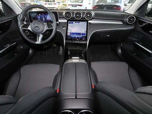 Mercedes-Benz C 180 Sedan