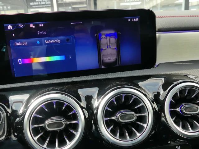 Mercedes-Benz CLA 200 AMG Line Coupé