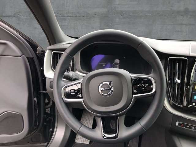 Volvo XC60 Dark Plus