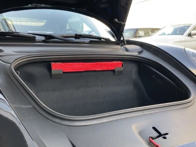 Porsche 911 Cabrio Carrera GTS