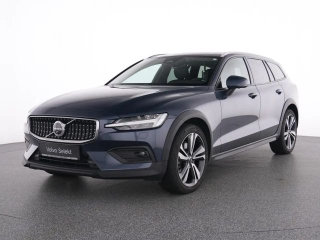 Volvo V60 Cross Country AWD Ultimate