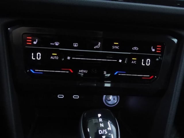 Volkswagen Tiguan 2.0 TSI DSG R-Line