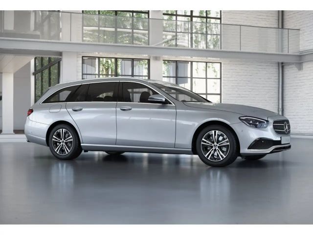 Mercedes-Benz E 220 AVANTGARDE E 220 d Estate