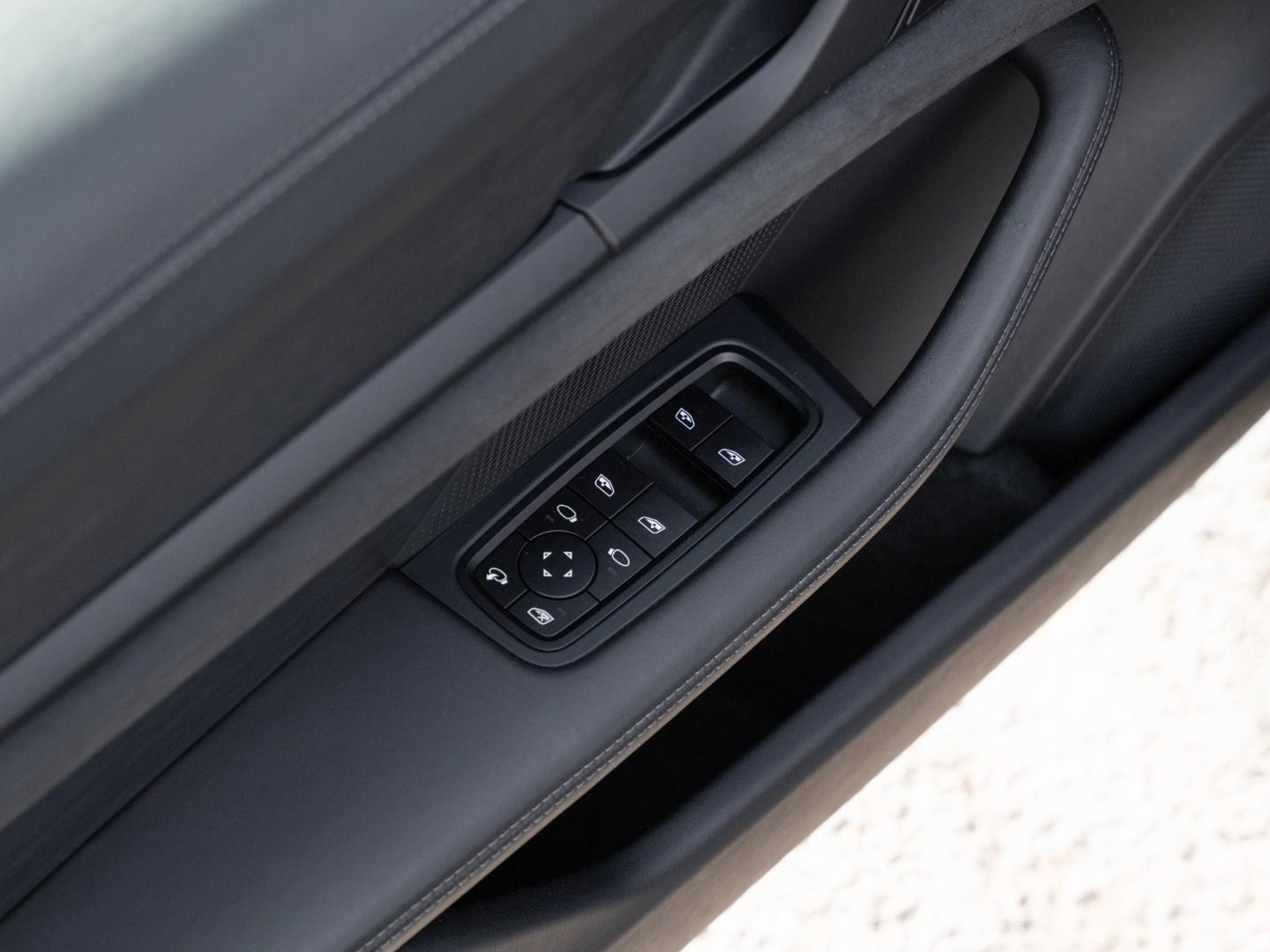 Porsche Taycan GTS Sport Turismo