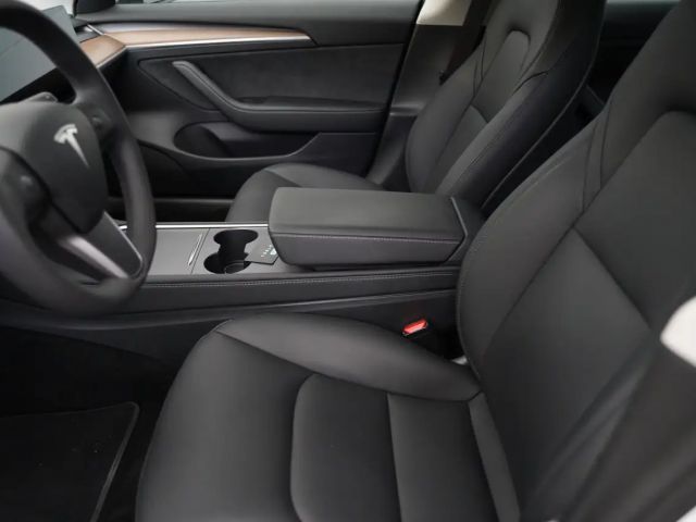 Tesla Model 3 AWD Long Range