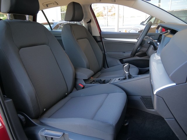 Volkswagen Golf Golf 8 TSI AHK LED Winterpaket