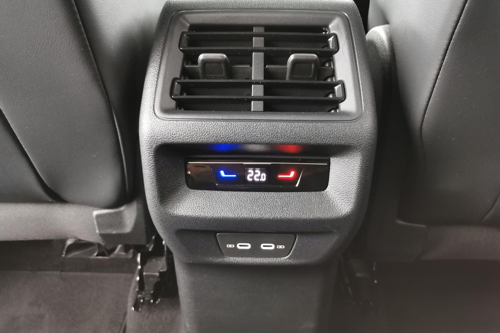 Volkswagen Tiguan 1.5 eTSI IQ.Drive Plus