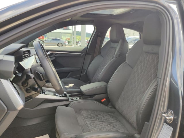 Audi S3 Quattro S-Tronic Sedan