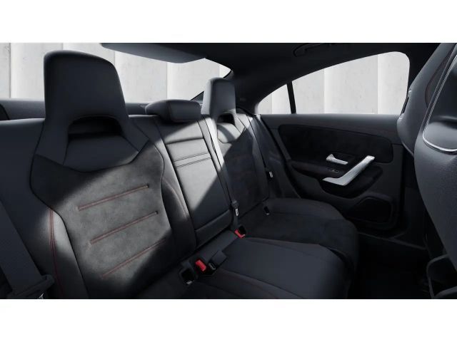 Mercedes-Benz CLA 180 AMG Line Coupé