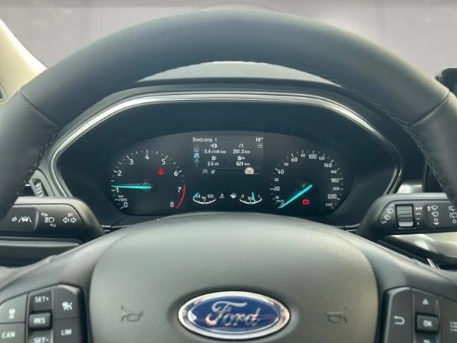 Ford Focus Titanium Wagon