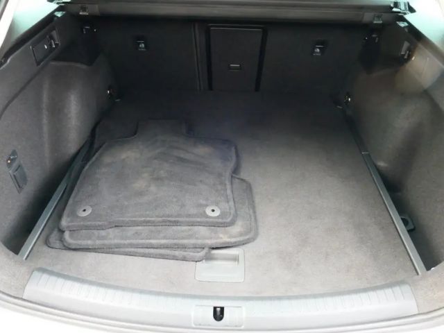 Seat Leon 2.0 TDI DSG Sportstourer Style