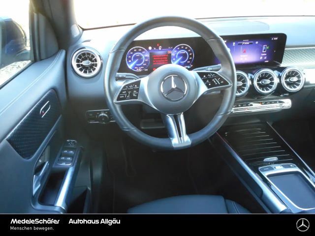 Mercedes-Benz EQB 300 4MATIC Progressive