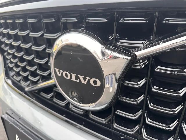 Volvo XC40 Dark Plus