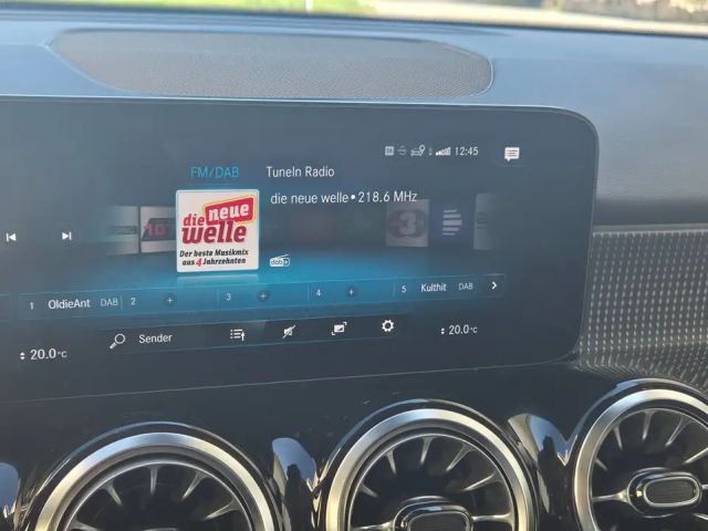 Mercedes-Benz EQB 300