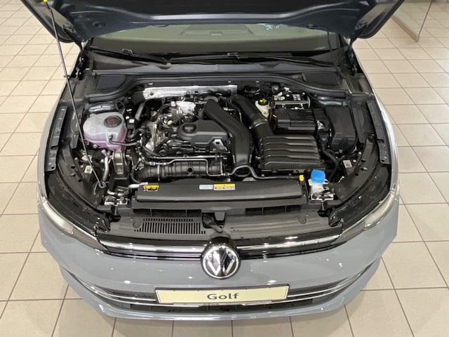 Volkswagen Golf 1.5 TSI Golf VIII