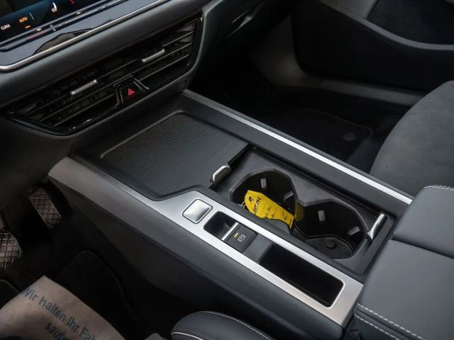 Volkswagen Passat 1.5 eTSI DSG Variant