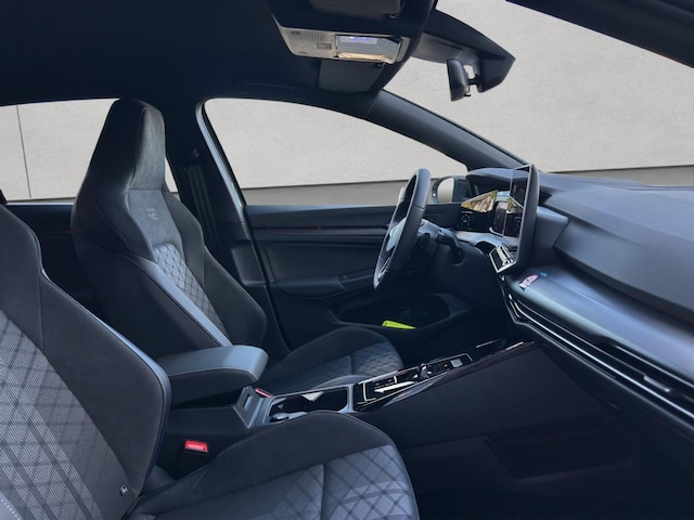 Volkswagen Golf 1.5 eTSI DSG R-Line Style