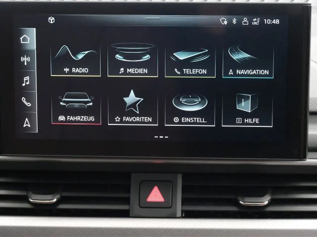 Audi A4 40 TFSI S-Line Sedan