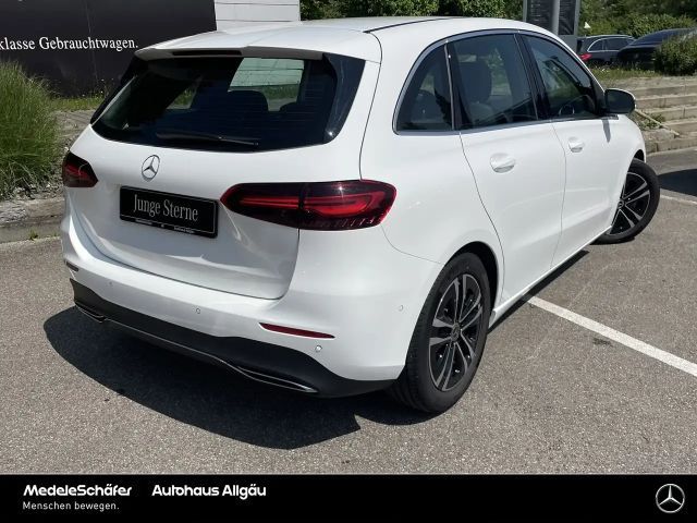 Mercedes-Benz B 180 Progressive