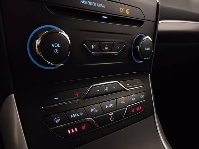 Ford Galaxy Titanium