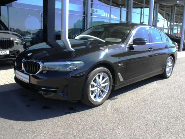 BMW 530 530e Sedan
