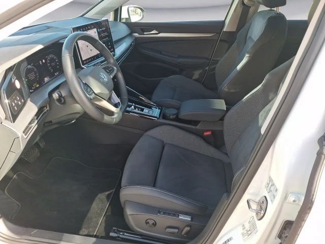 Volkswagen Golf DSG Style eHybrid