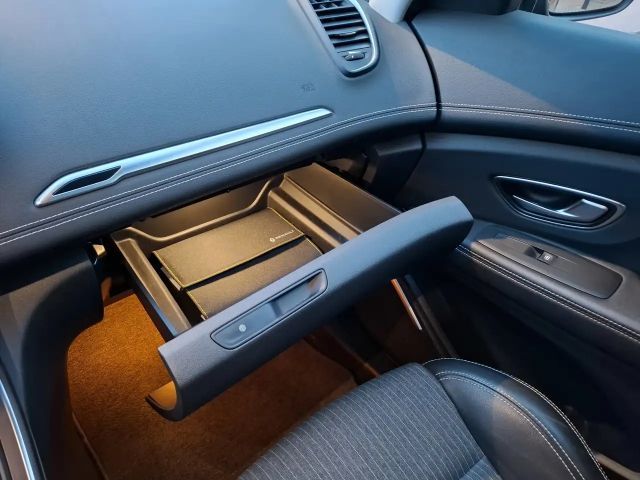 Renault Scenic EDC Intens TCe 140