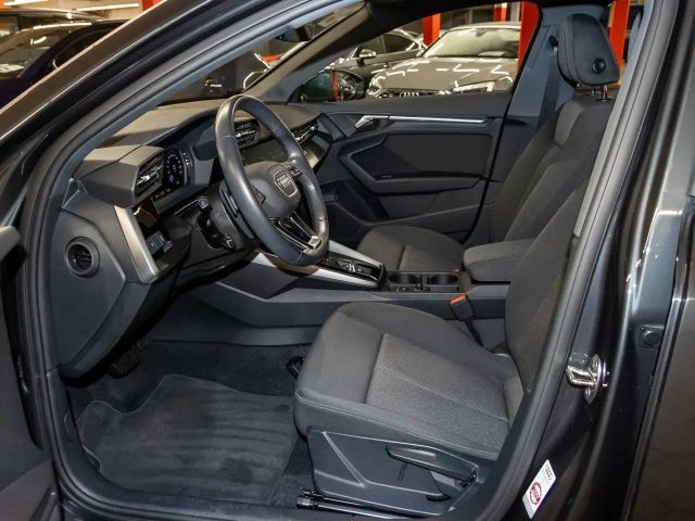 Audi A3 40 TFSI Hybride Sedan