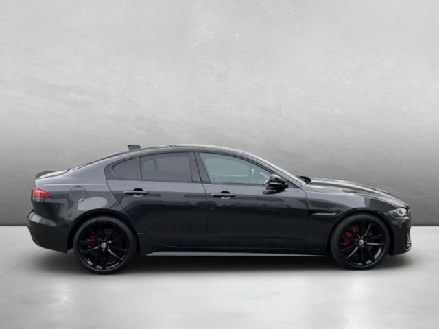 Jaguar XE D200 HSE R-Dynamic