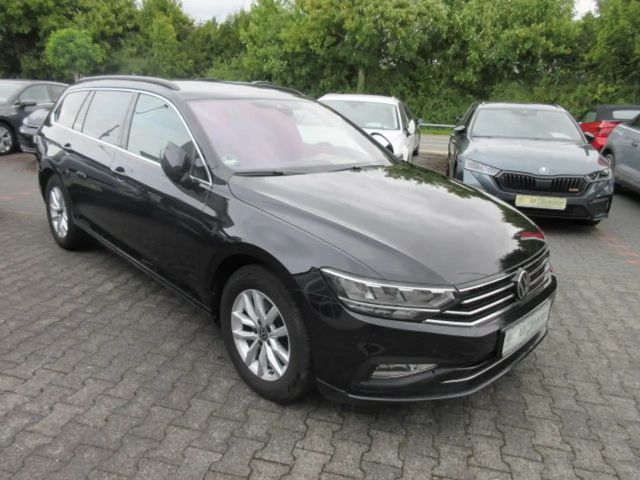 Volkswagen Passat 1.5 TSI Business DSG Variant